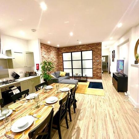 Brand New Apt - Beach Breeze Spacious 1-Bedroom Apartment With Parking - Sleeps 4 Ppl- Internet Bournemouth Esterno foto